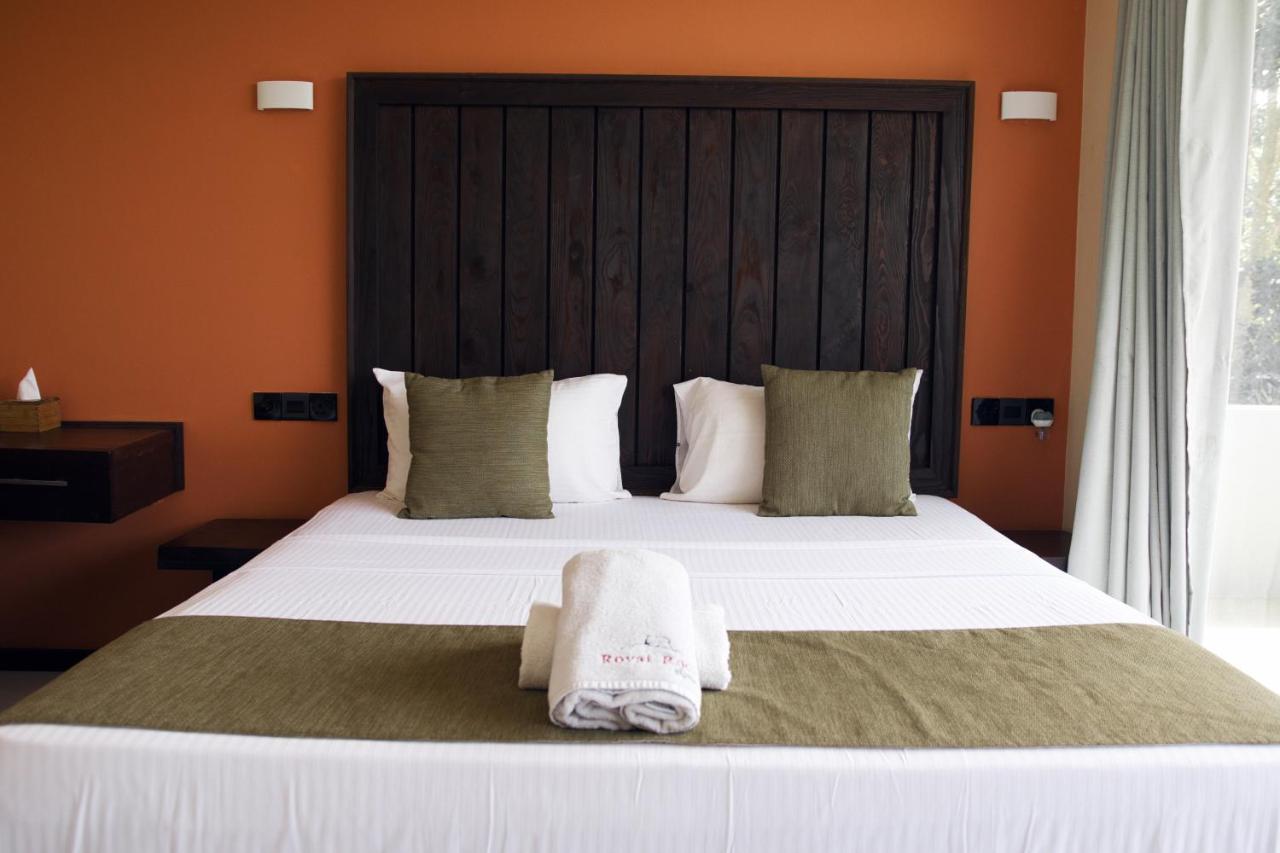 Royal Rock Sigiriya Hotel Bagian luar foto